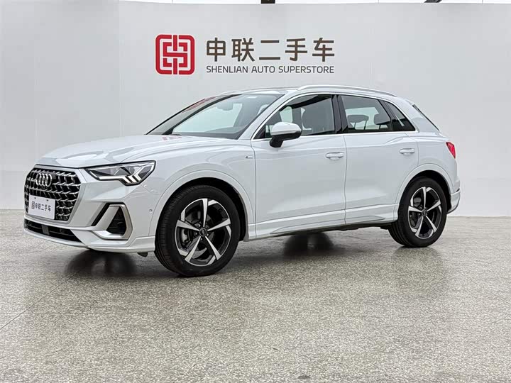 Фото 1 - Audi Q3