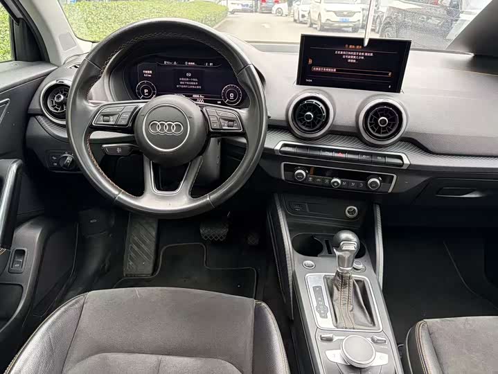 Фото 8 - Audi Q2L e-tron