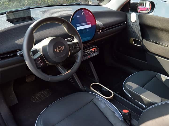 Фото 8 - Mini Cooper