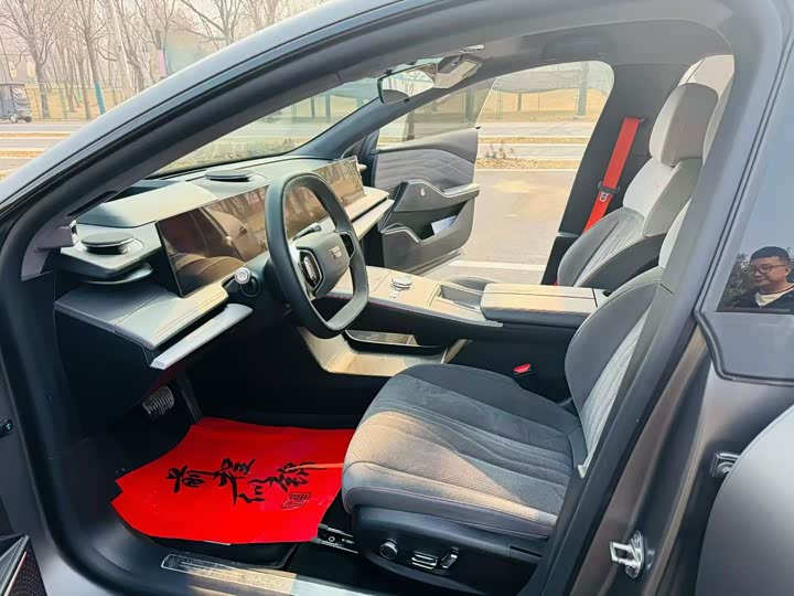 Фото 5 - Geely Galaxy E8