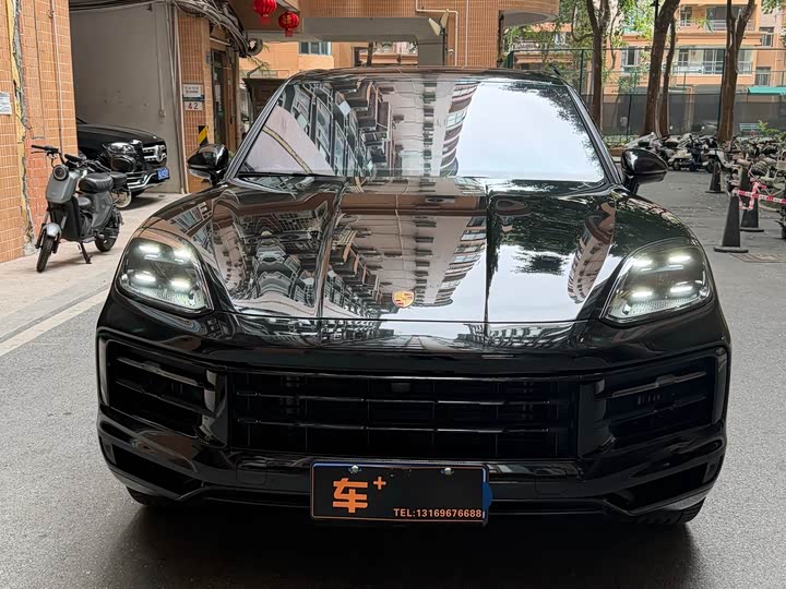 Фото 1 - Porsche Cayenne