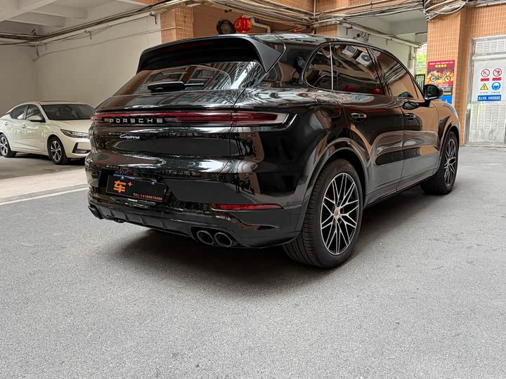 Фото 5 - Porsche Cayenne