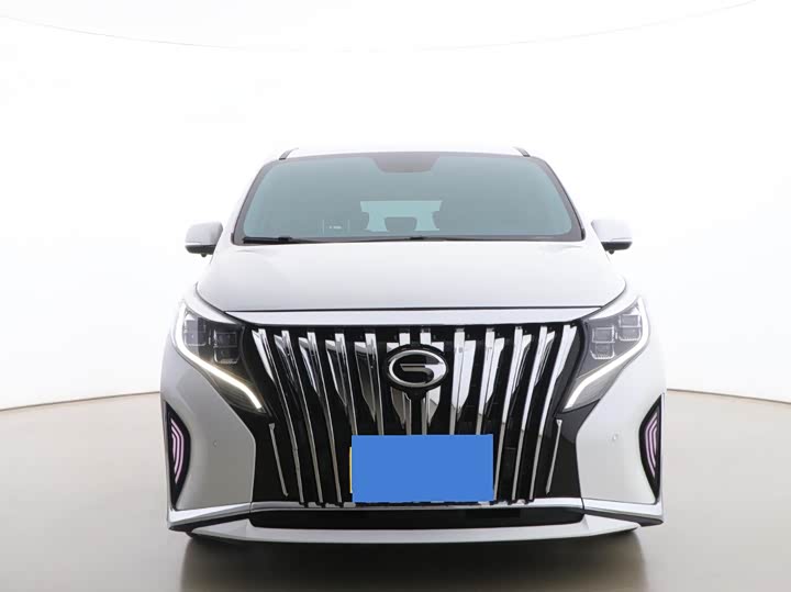 Фото 2 - GAC Trumpchi M8