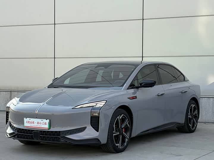 Photo 1 - Hongqi EH7