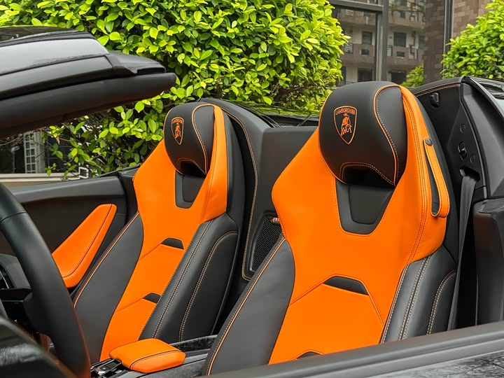 Фото 5 - Lamborghini Huracán