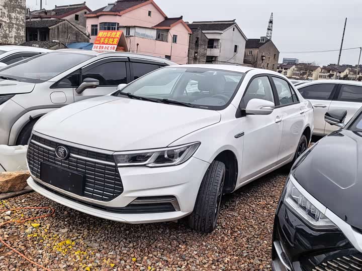 Фото 2 - BYD Qin EV