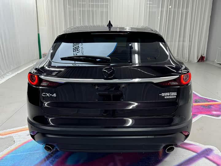 Фото 5 - Mazda CX-4