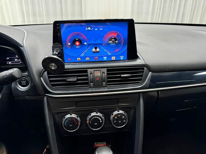 Фото 9 - Mazda CX-4