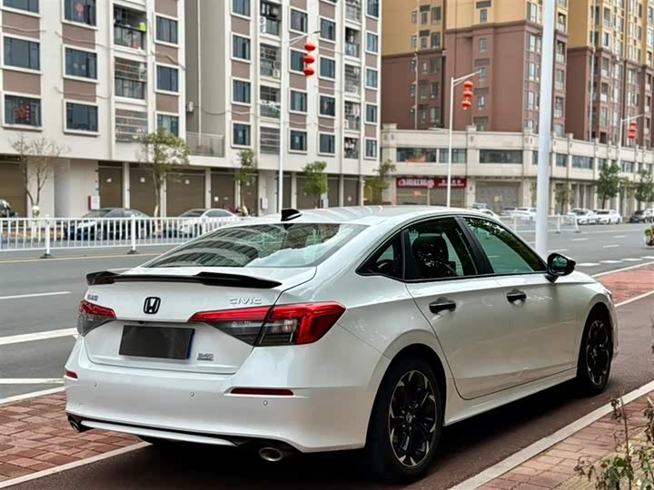 Фото 7 - Honda Civic