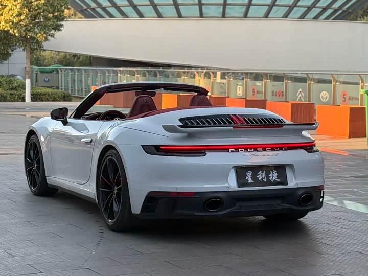 Фото 7 - Porsche 911