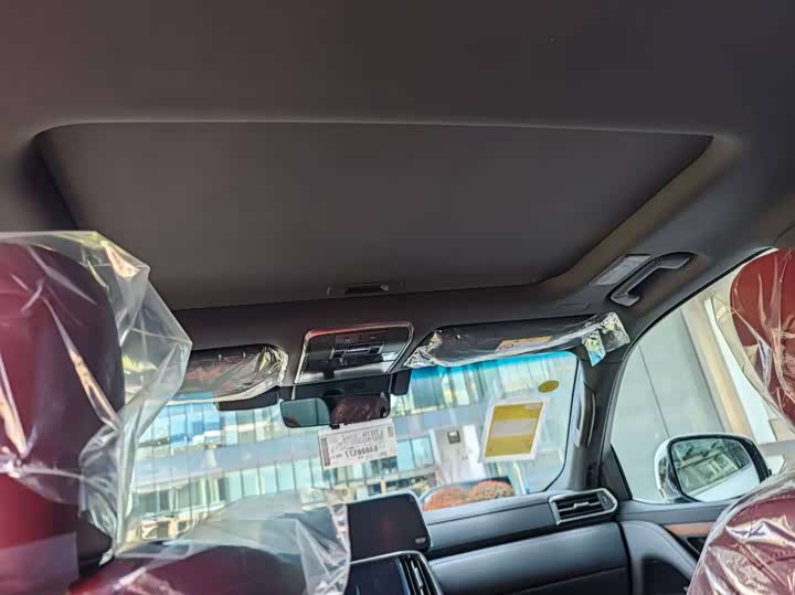 Фото 20 - Lexus LX