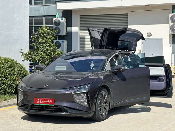 Фото 1 - HiPhi X