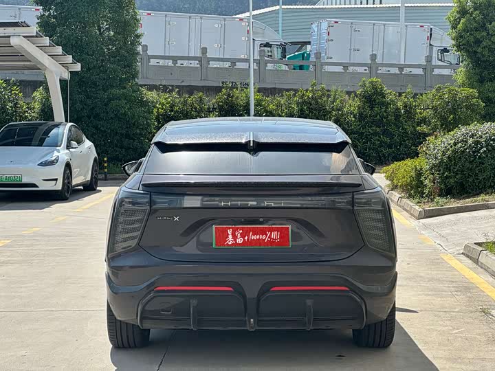 Фото 5 - HiPhi X