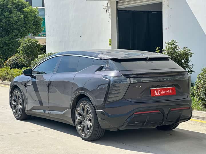 Фото 6 - HiPhi X