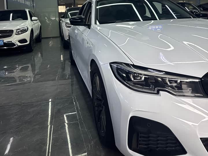 Photo 2 - BMW 3 Series