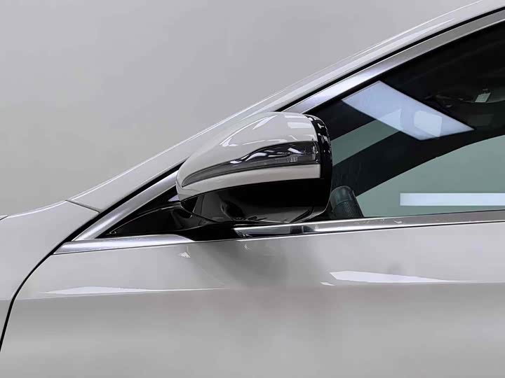 Photo 7 - Mercedes-Benz E-Class