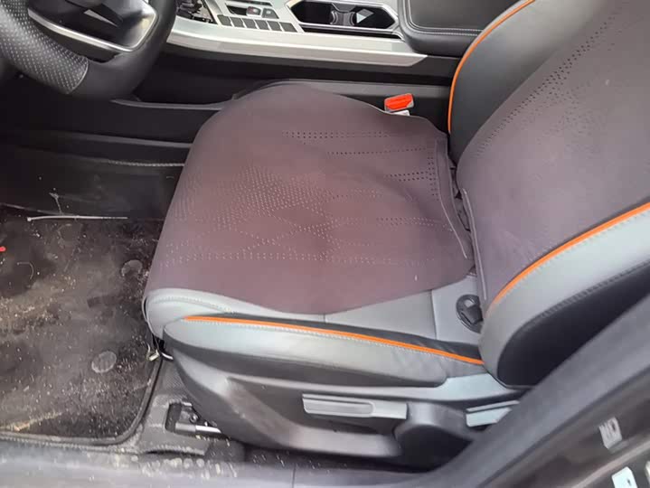 Photo 9 - Geely Coolray