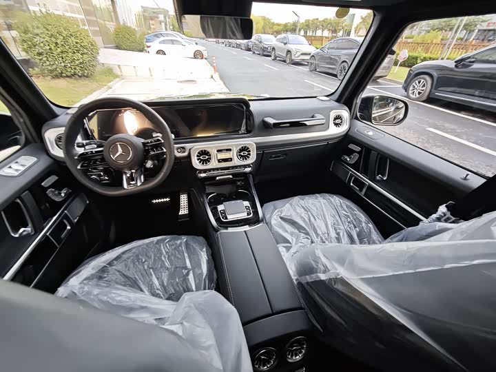 Фото 13 - Mercedes-Benz G-Class AMG