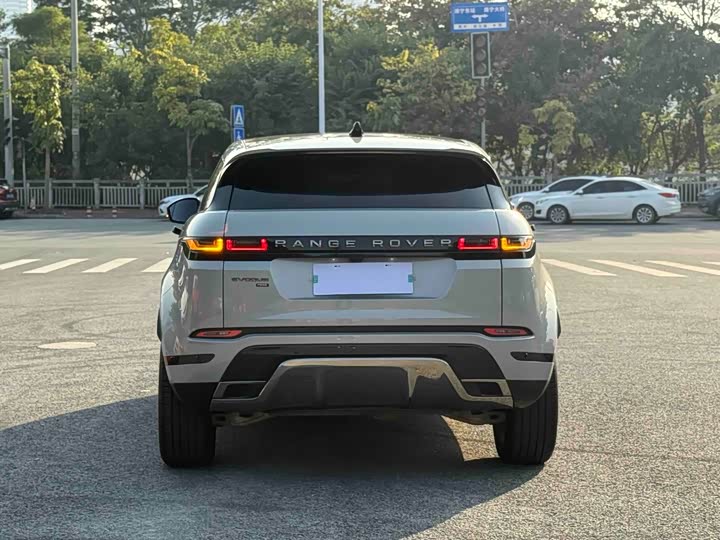 Фото 8 - Land Rover Range Rover Evoque L
