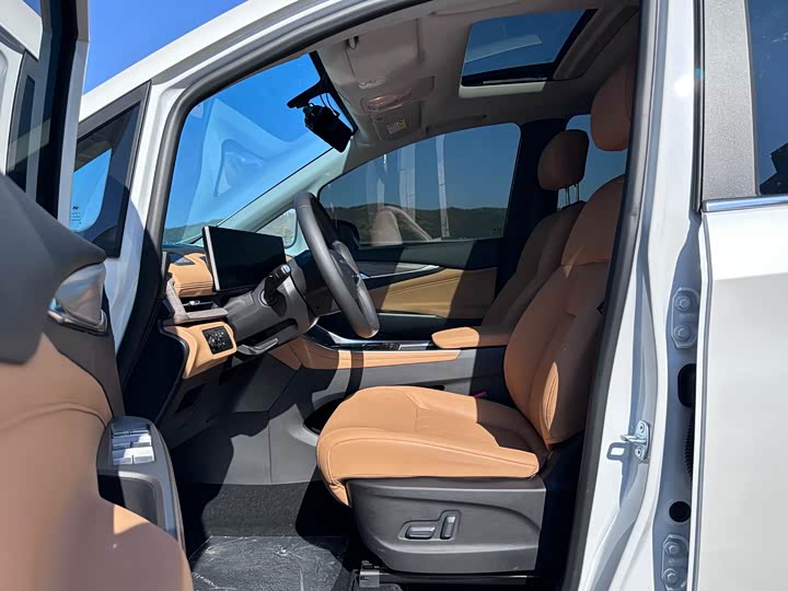 Фото 8 - Maxus G50 Hybrid