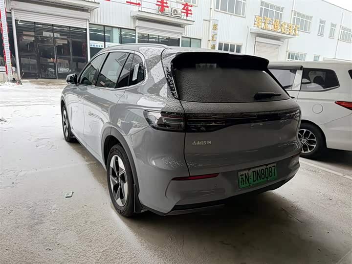Фото 6 - Geely Galaxy E5