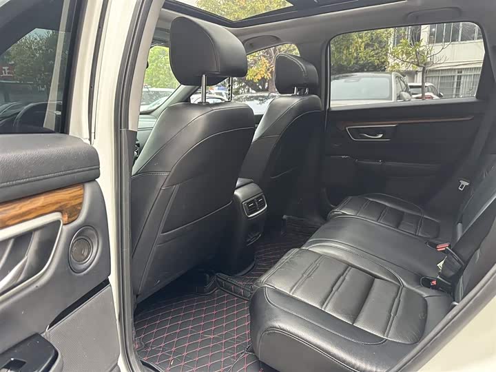 Фото 8 - Honda CR-V