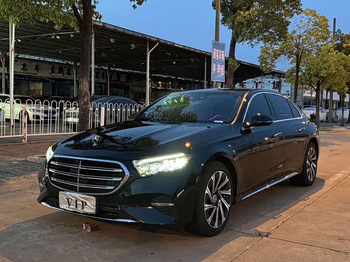 Photo 1 - Mercedes-Benz E-Class