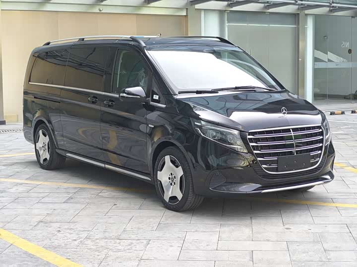 Фото 3 - Mercedes-Benz V-Class