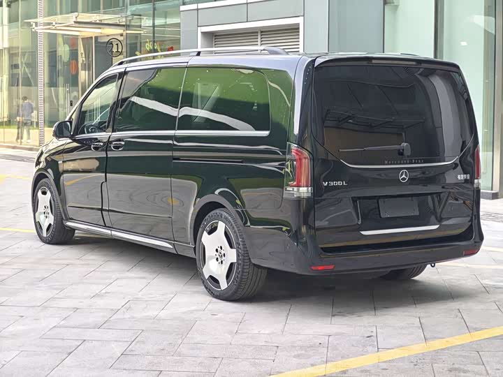 Фото 6 - Mercedes-Benz V-Class