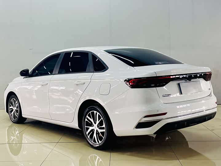 Photo 7 - Geely Emgrand