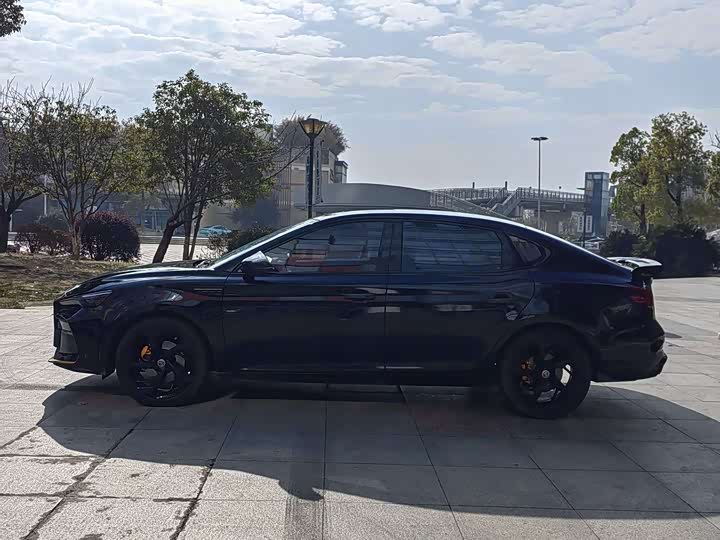 Фото 2 - MG Motor 6