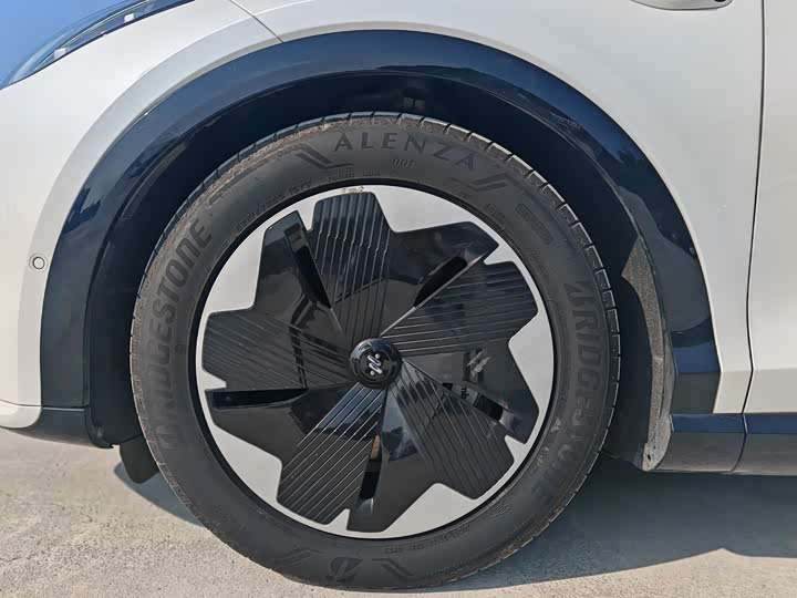 Фото 8 - IM motors LS7