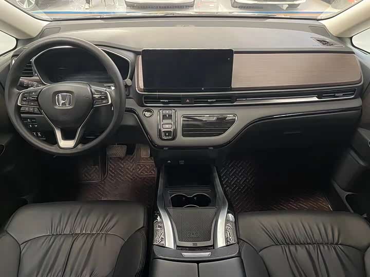 Фото 6 - Honda Odyssey