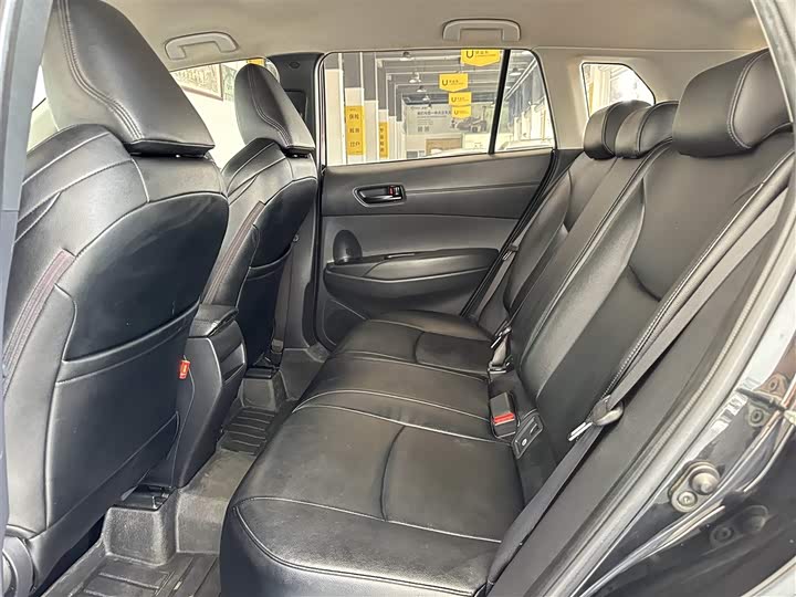 Photo 5 - Toyota Frontlander