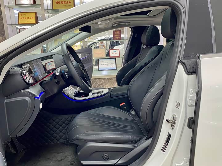 Фото 5 - Mercedes-Benz CLS-Class