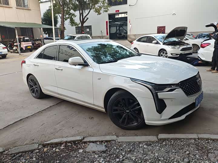 Фото 5 - Cadillac CT4