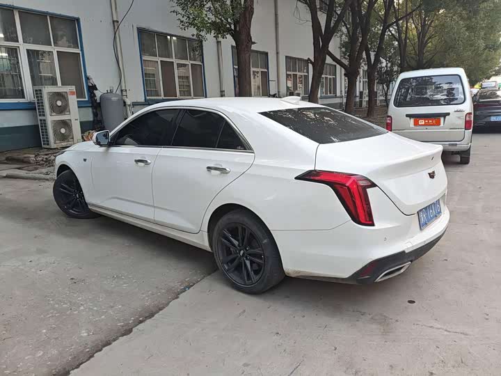 Фото 6 - Cadillac CT4