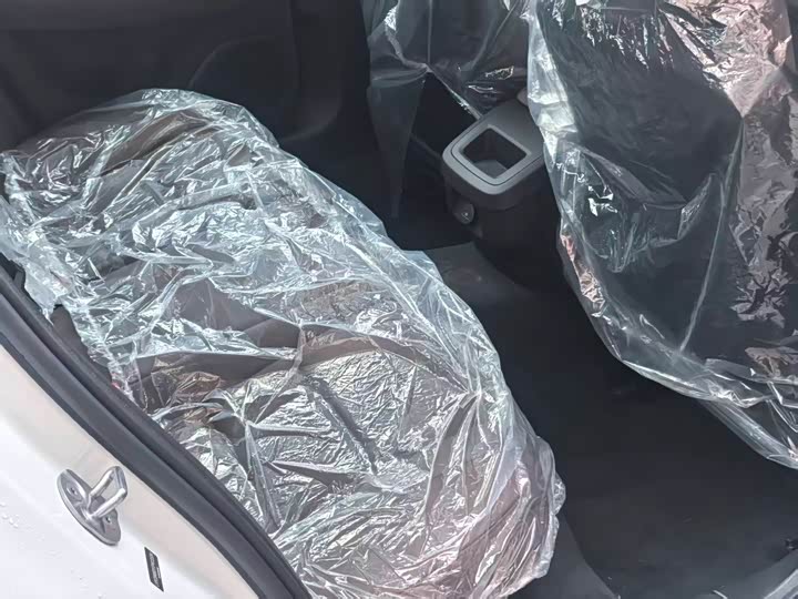 Фото 9 - Volvo S60