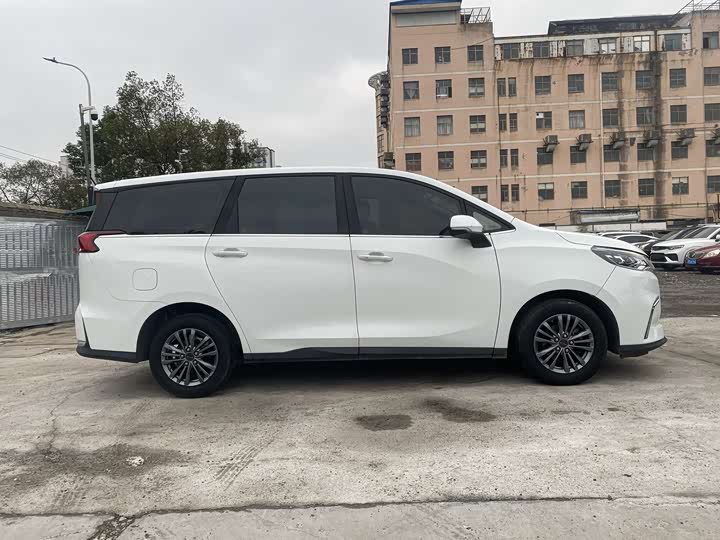 Фото 4 - Maxus G50