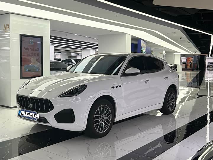 Фото 1 - Maserati Grecale