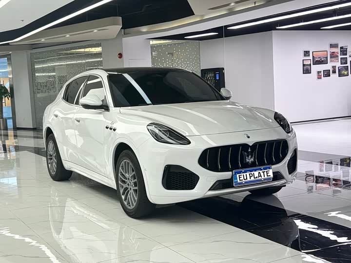 Фото 2 - Maserati Grecale