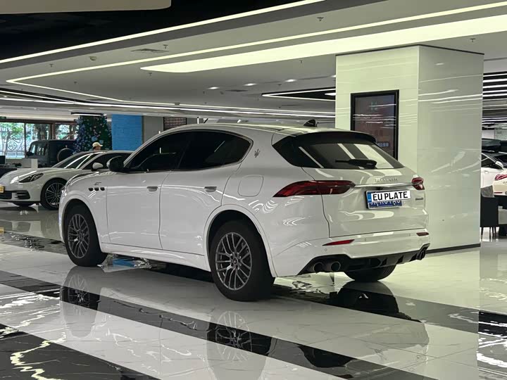 Фото 6 - Maserati Grecale