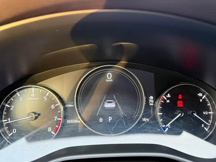 Фото 9 - Mazda CX-30