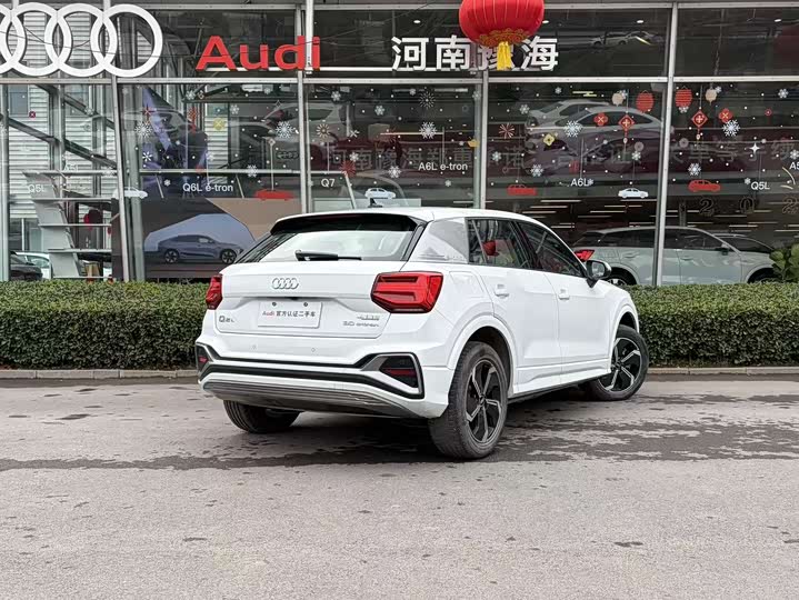 Фото 5 - Audi Q2L e-tron