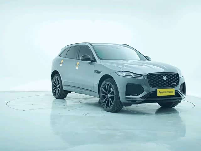 Фото 4 - Jaguar F-Pace