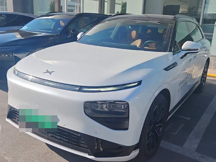 Фото 1 - XPeng G9