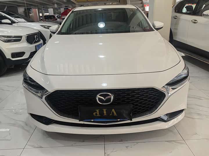 Photo 2 - Mazda 3 (Axela)