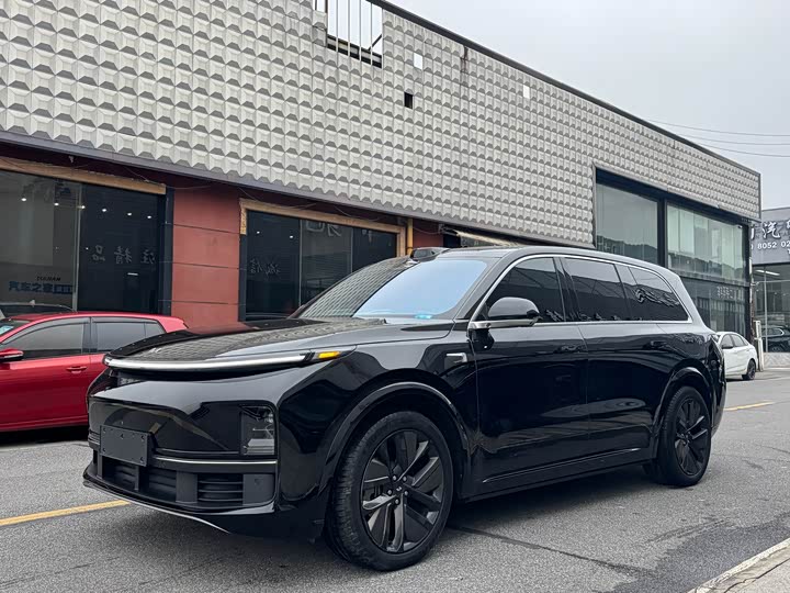 Фото 1 - LiXiang L9