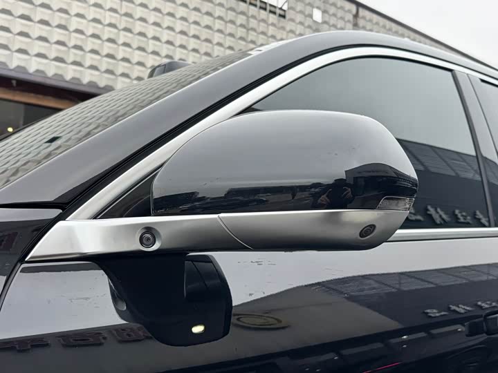 Фото 8 - LiXiang L9