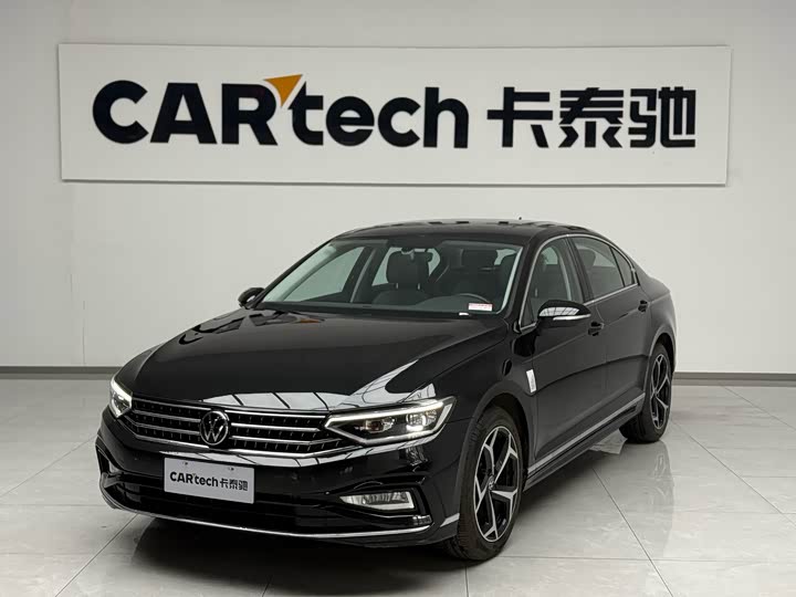 Фото 1 - Volkswagen Magotan